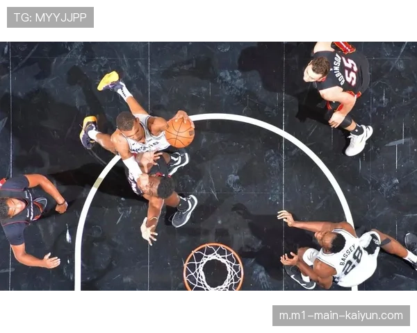 马刺活塞状元对决 文班亚马护筐半径限制坎宁安突破路径