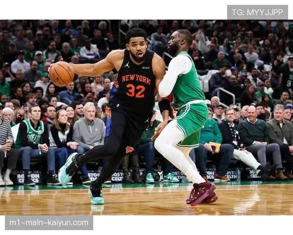 尼克斯阿努诺比对阵公牛三分10中7 外线火力成为进攻端新武器